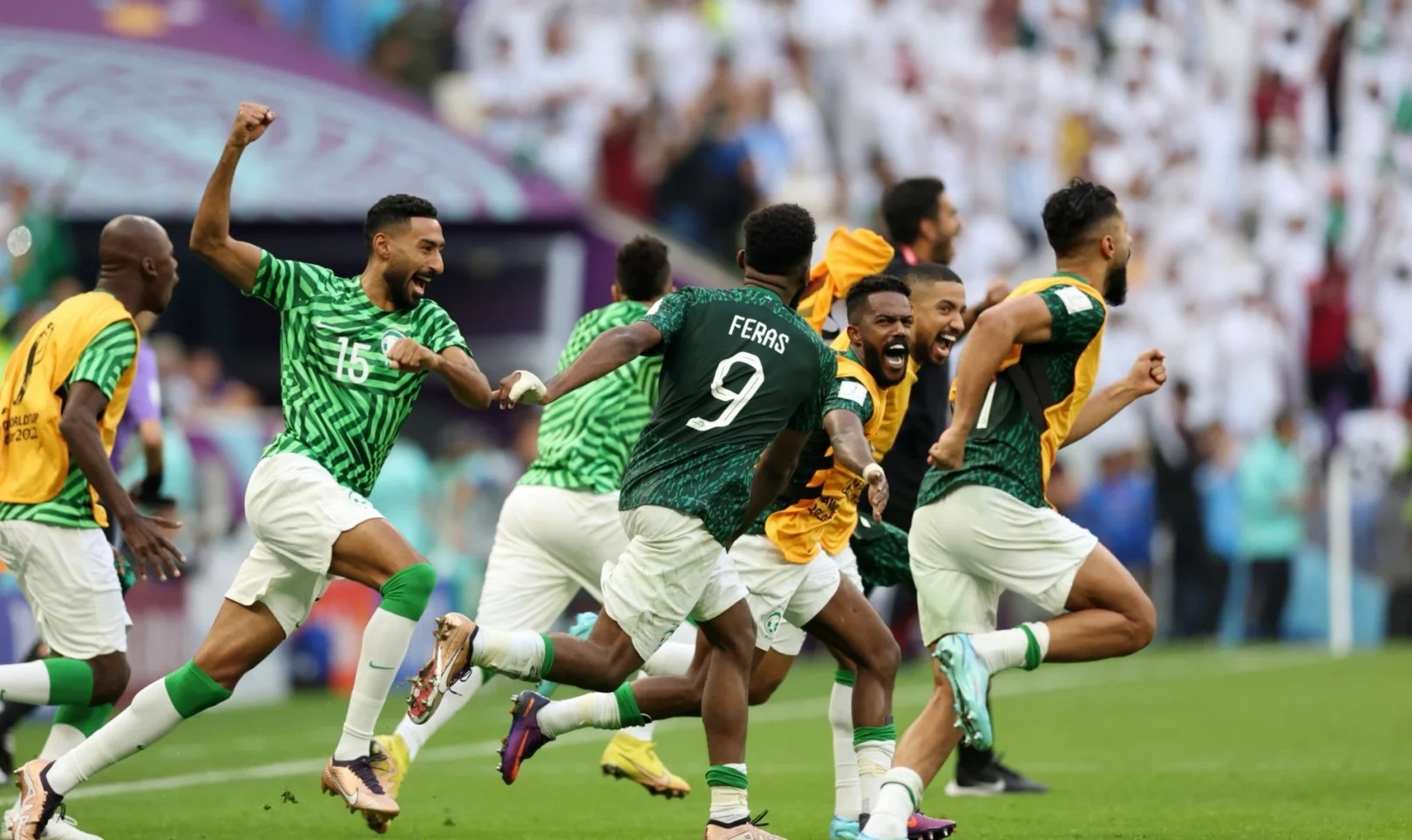 开云体育在线-日本队力克泰国队，黄鸭组合统治全场