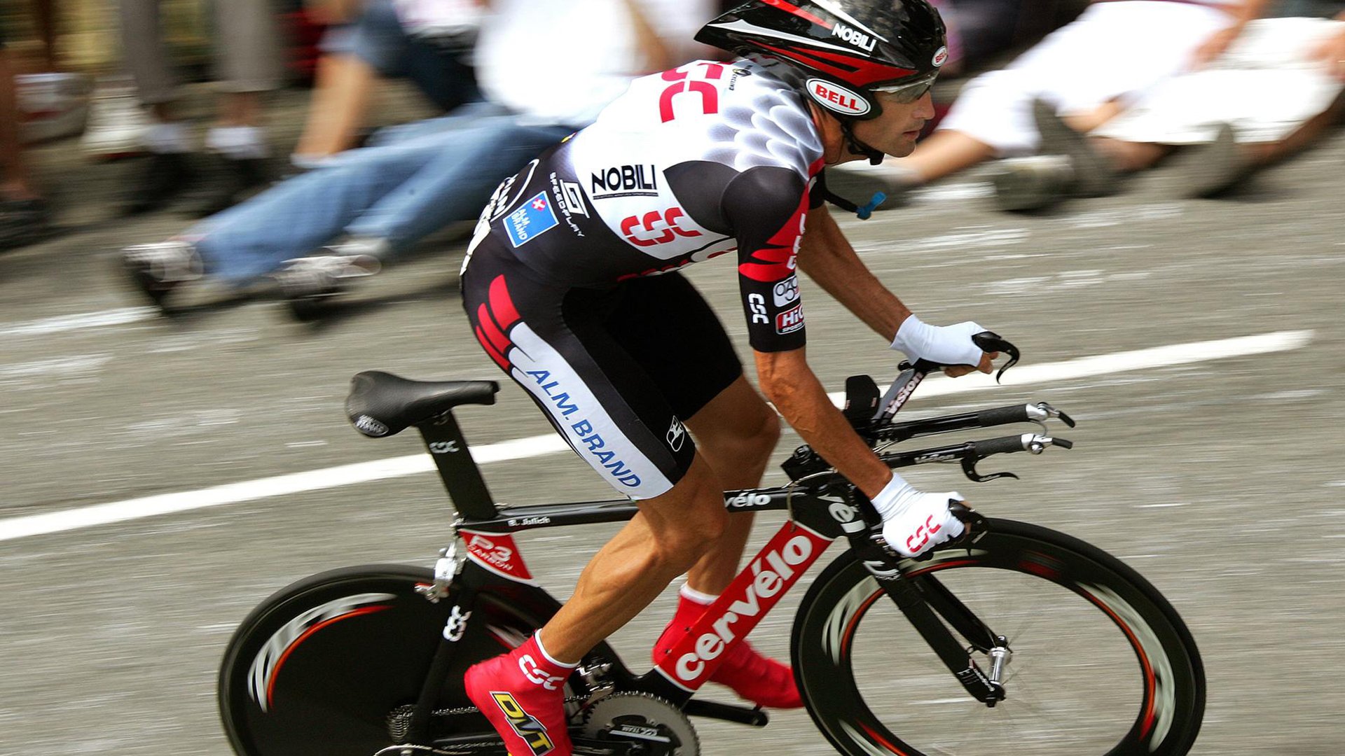 开云体育世界杯-冰与火之歌,当格纳布里用德国战车碎片点燃加拿大寒夜 第2张 开云体育世界杯-冰与火之歌,当格纳布里用德国战车碎片点燃加拿大寒夜 第2张